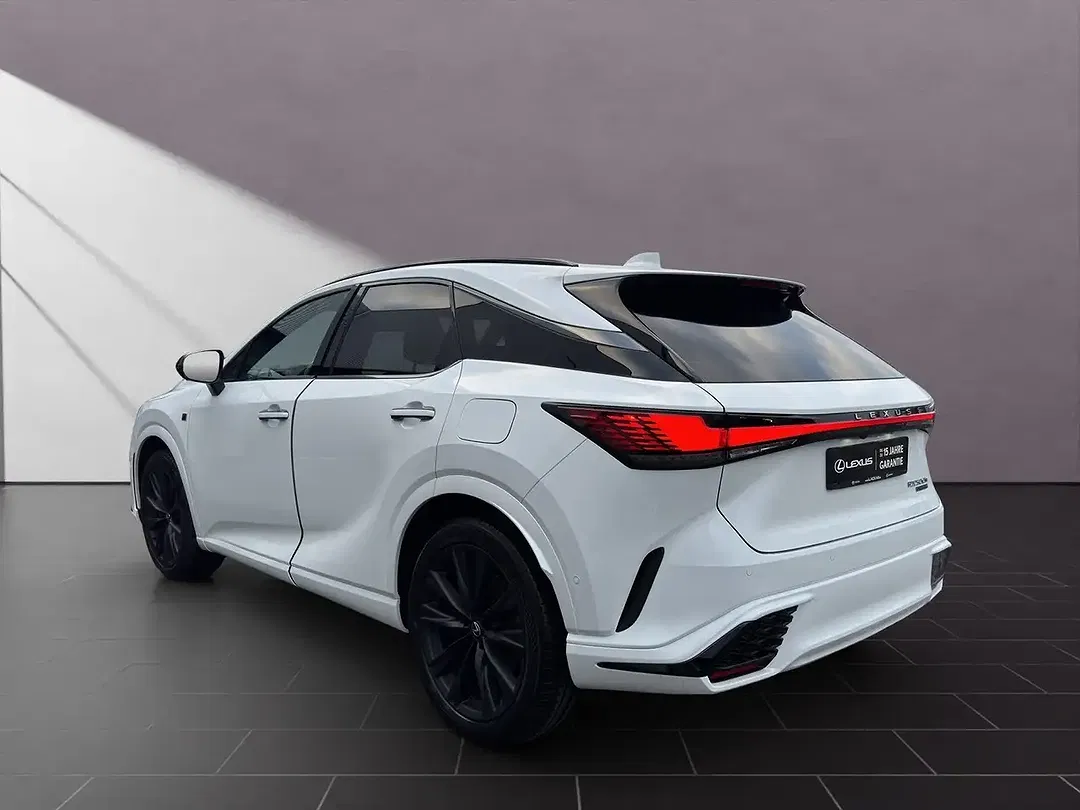 Lexus RX 500h - Thumbnail 3