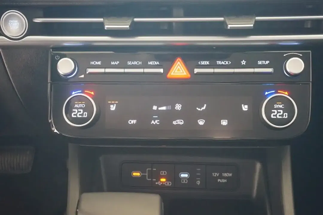 Hyundai TUCSON - Thumbnail 12