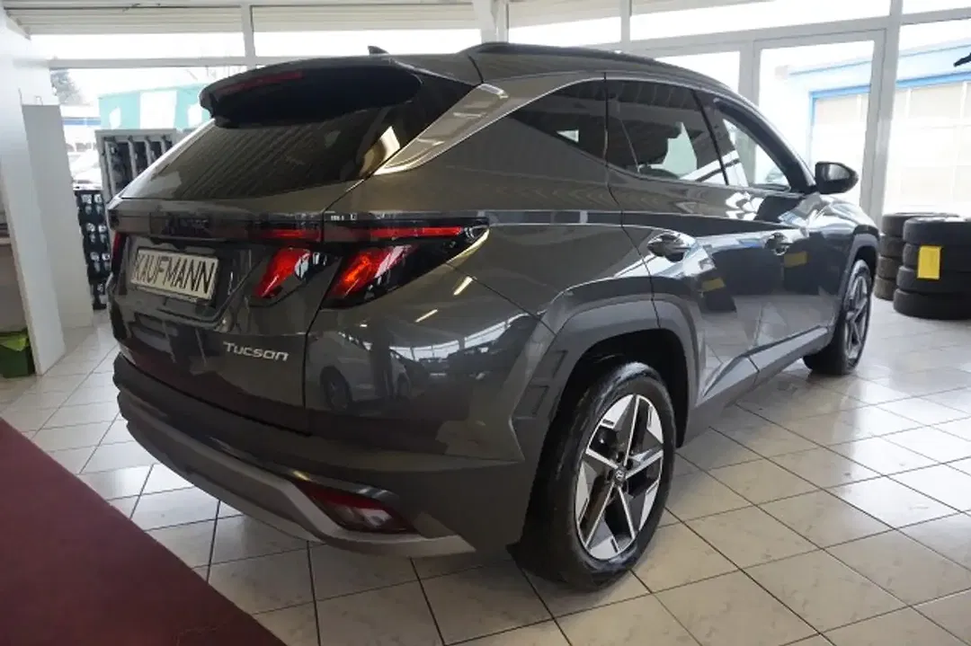 Hyundai TUCSON - Thumbnail 3