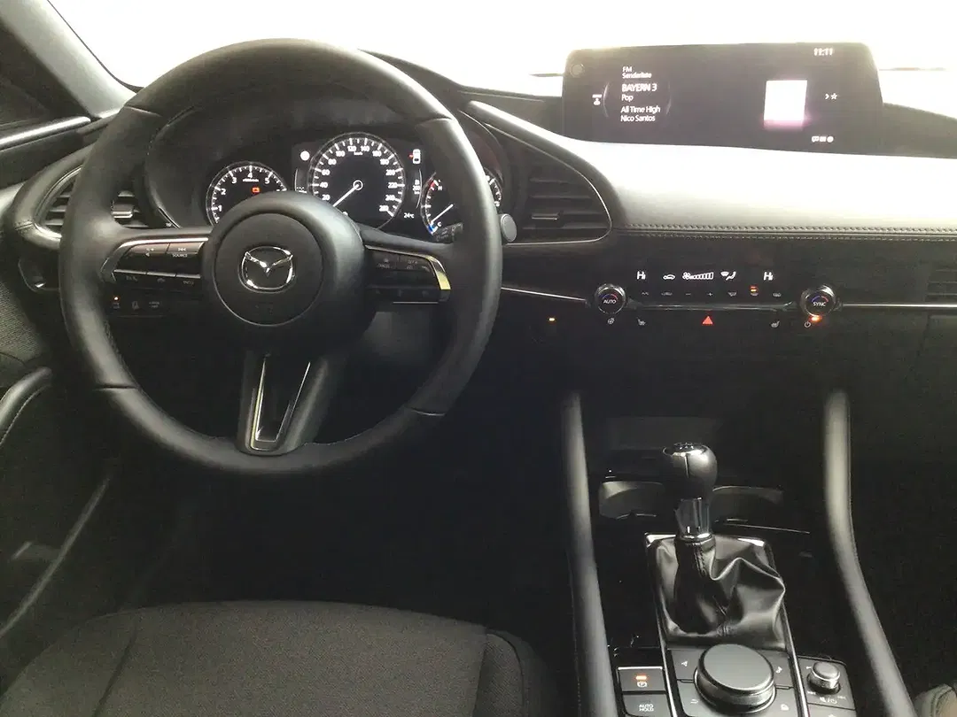 Mazda 3 - Thumbnail 6