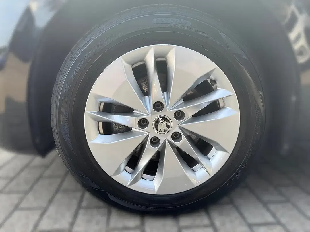 Skoda Octavia - Thumbnail 5