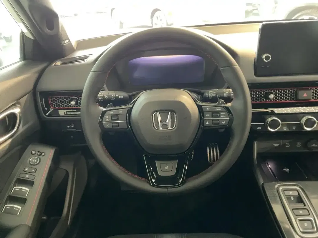 Honda Civic - Thumbnail 9