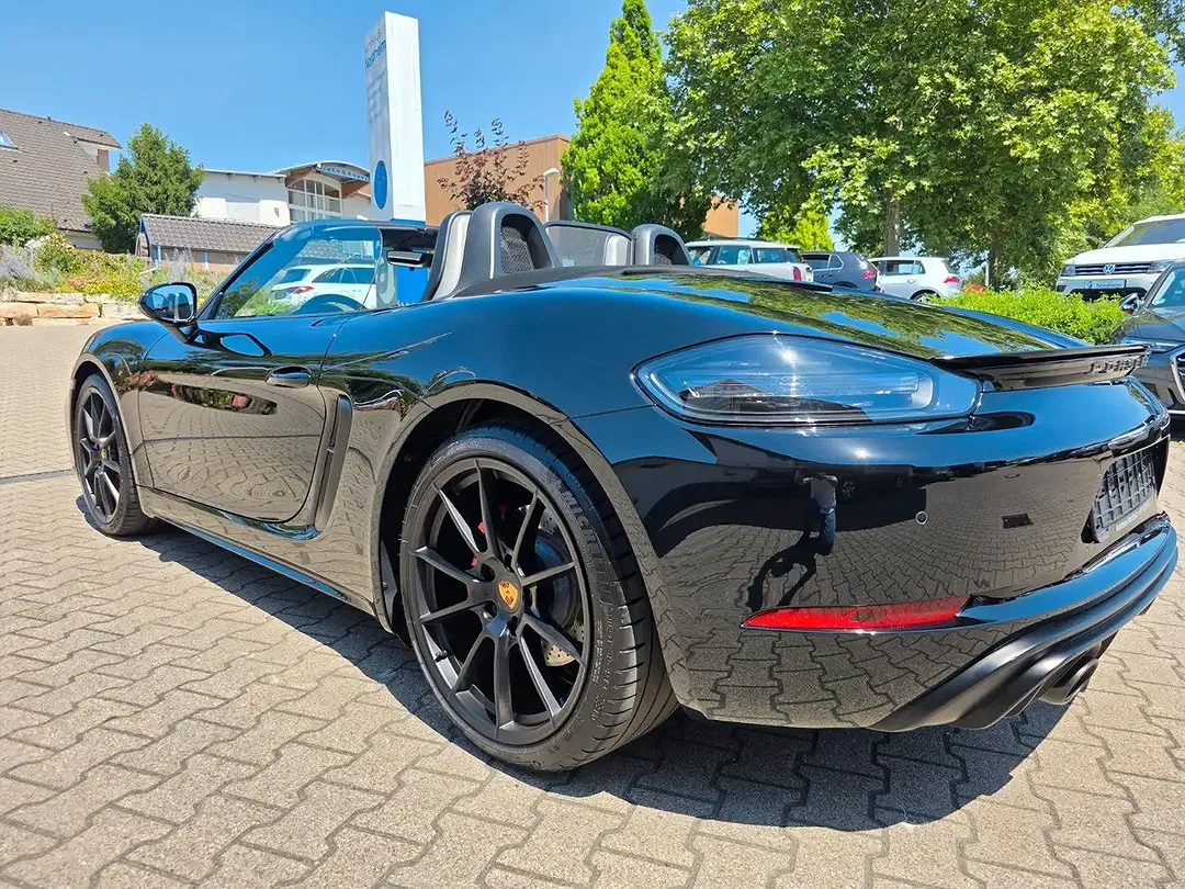 Porsche Boxster - Thumbnail 4