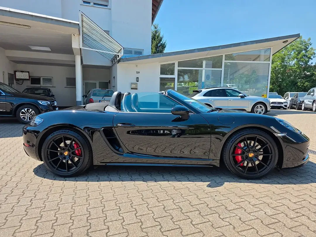 Porsche Boxster - Thumbnail 8