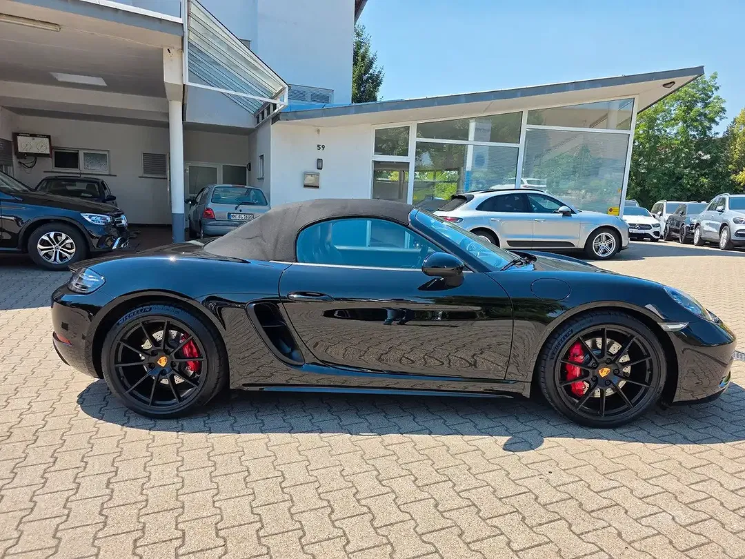 Porsche Boxster - Thumbnail 9