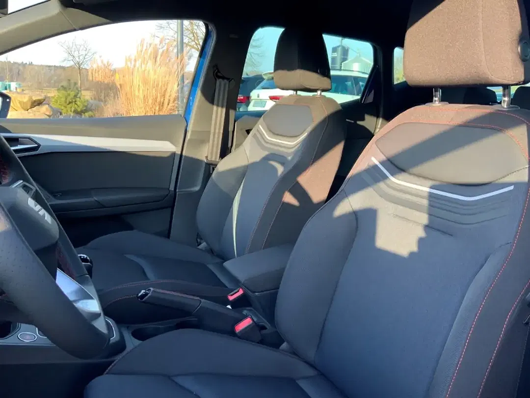 SEAT Ibiza - Thumbnail 10