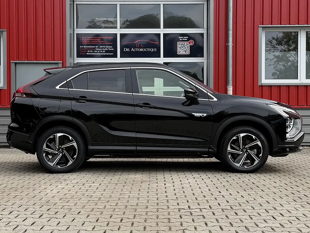 Mitsubishi Eclipse Cross - Thumbnail 4