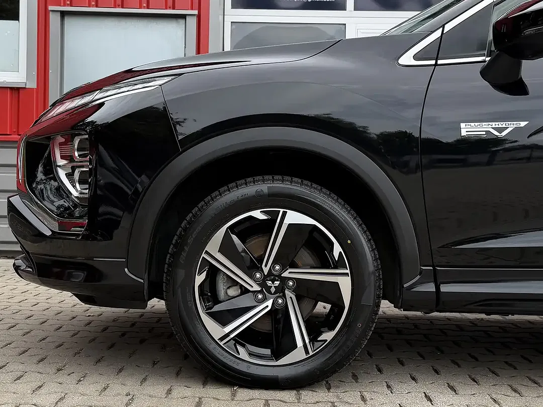 Mitsubishi Eclipse Cross - Thumbnail 5