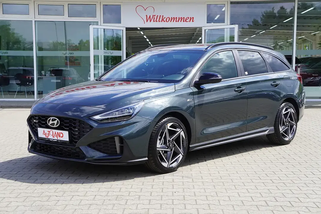 Hyundai i30 - Thumbnail 1