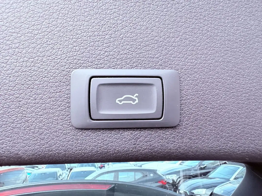 Audi e-tron - Thumbnail 10