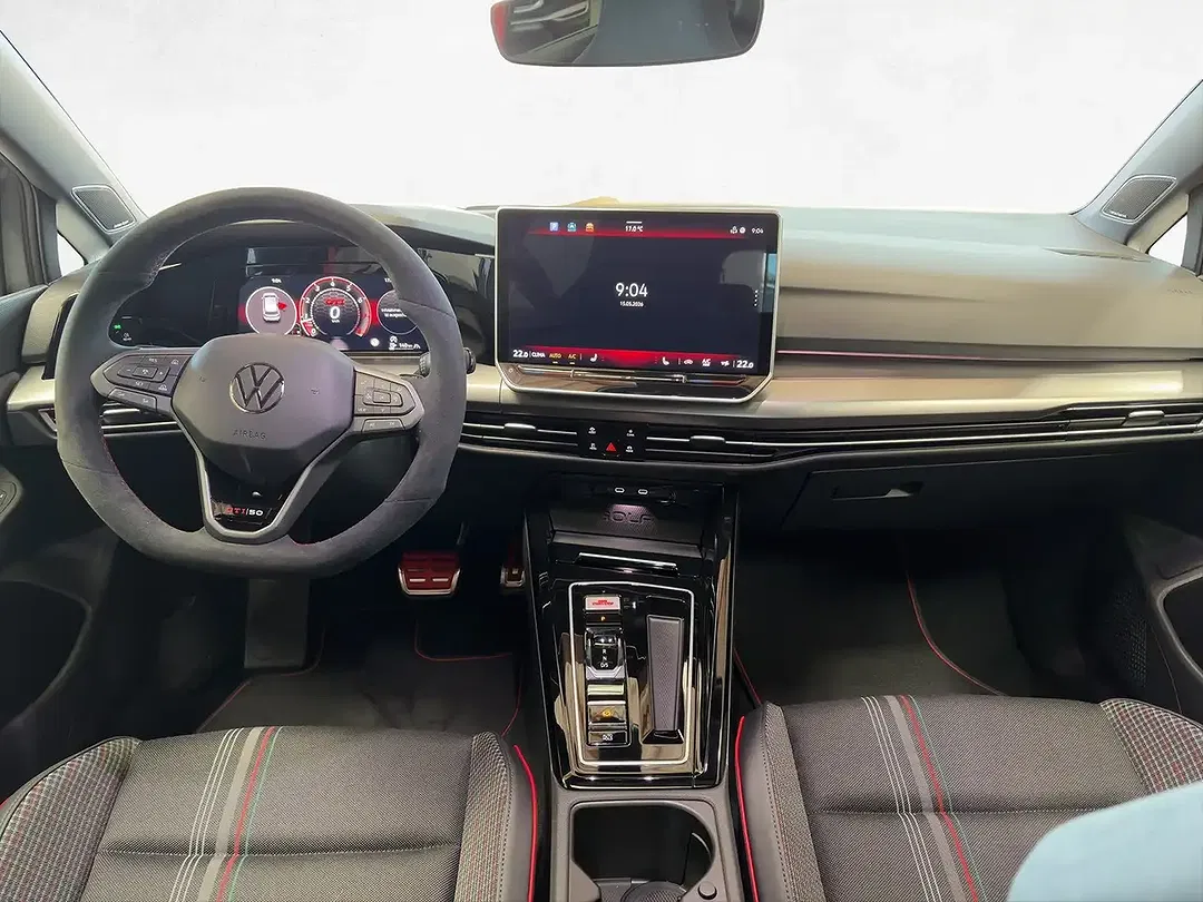 Volkswagen Golf GTI - Thumbnail 10