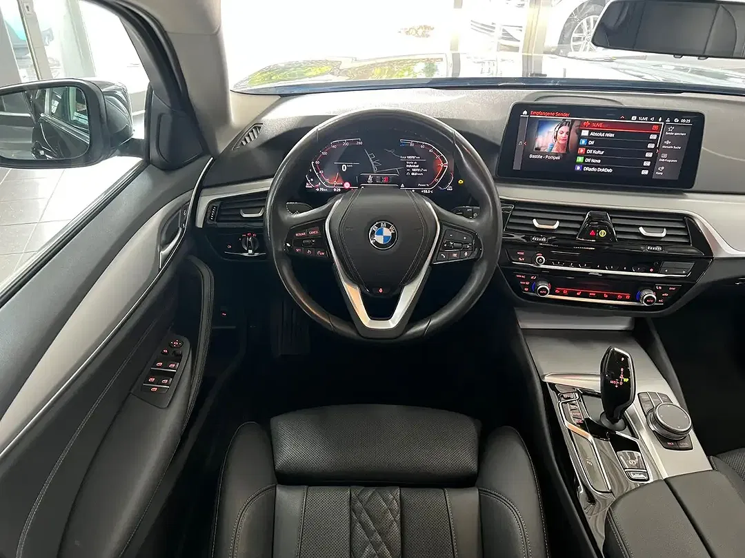 BMW 520 - Thumbnail 14