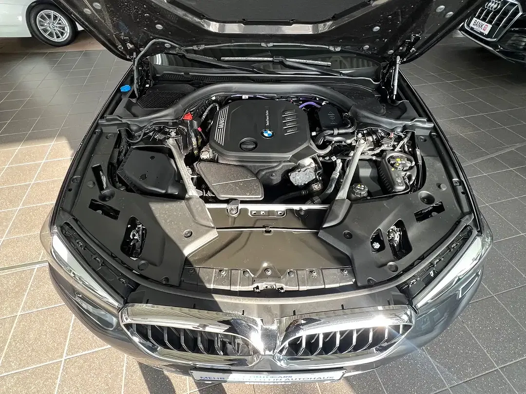 BMW 520 - Thumbnail 4