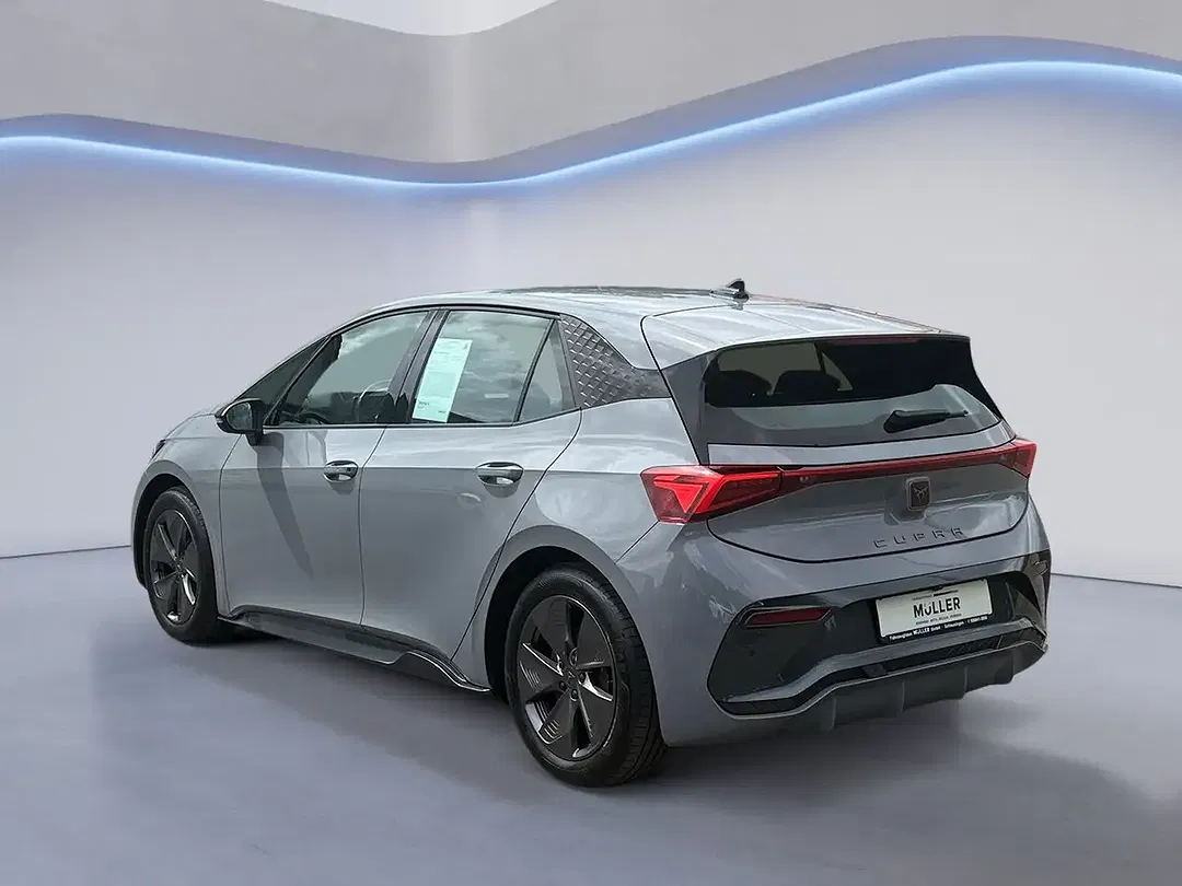 CUPRA Born - Thumbnail 3