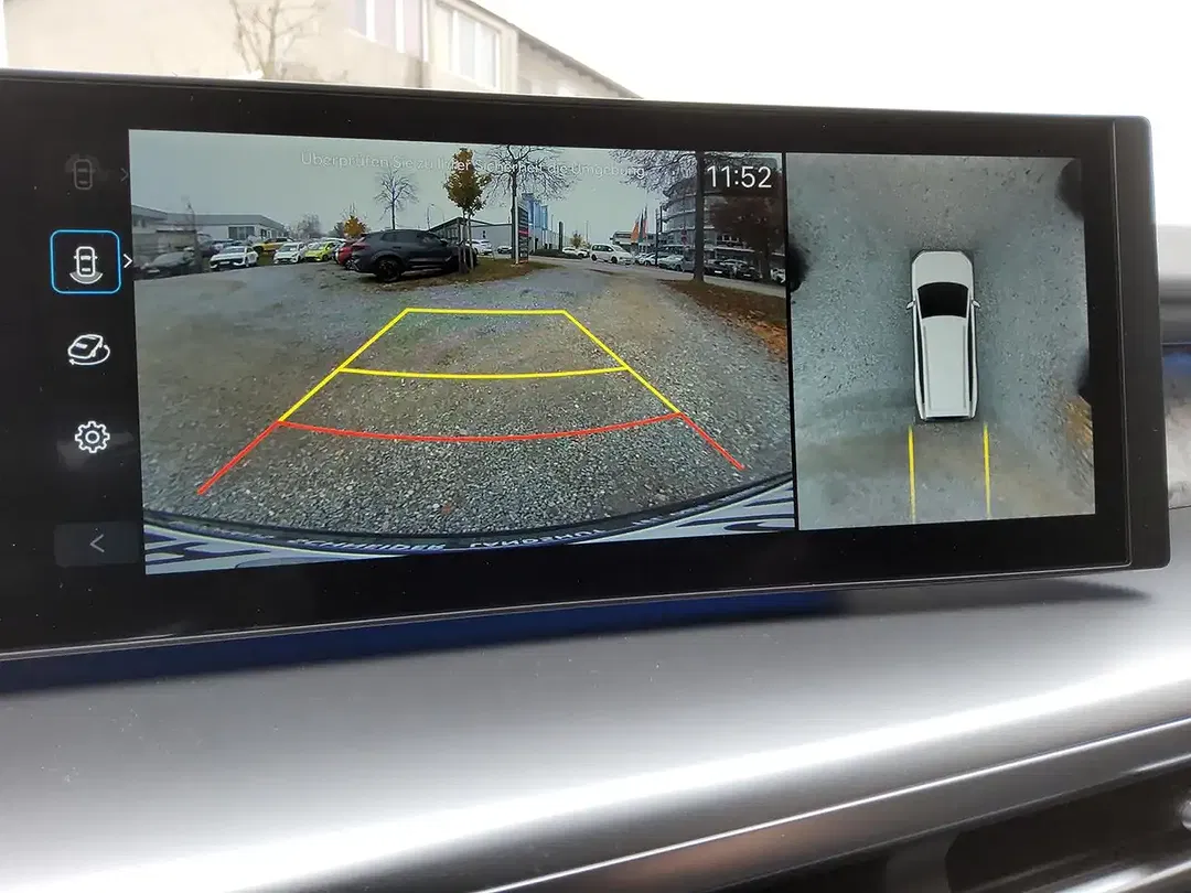 Hyundai IONIQ 9 - Thumbnail 11