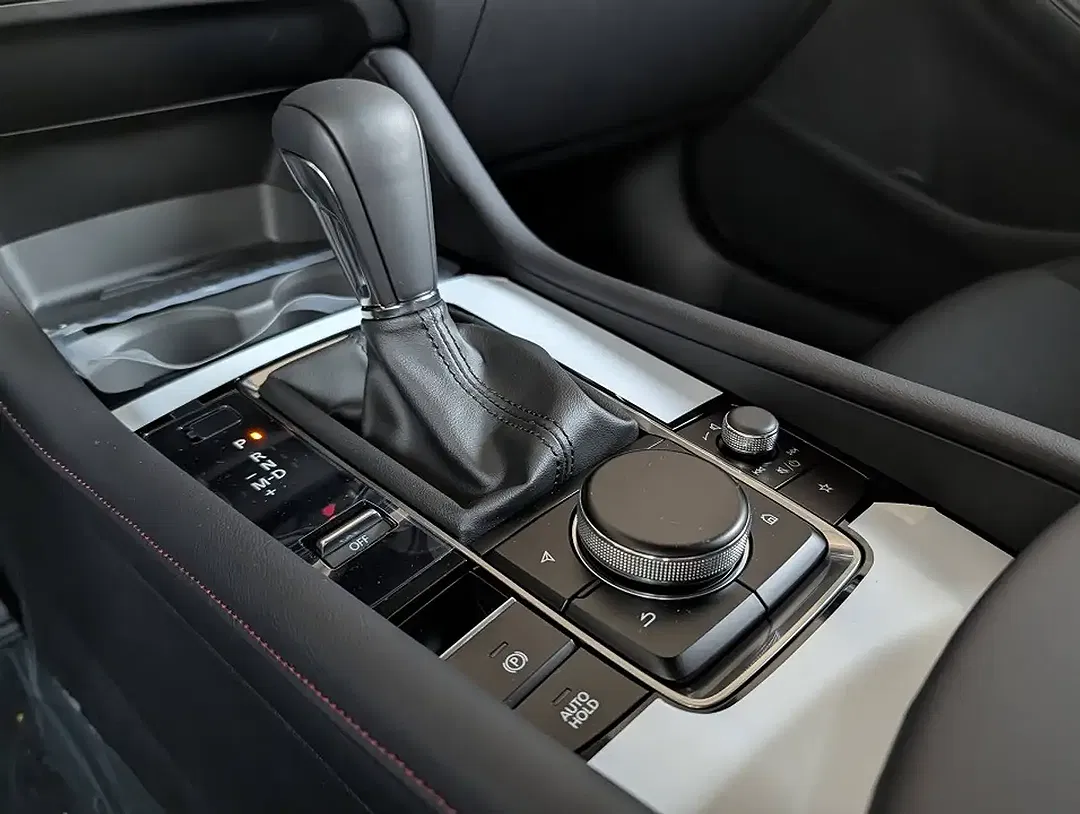Mazda 3 - Thumbnail 13