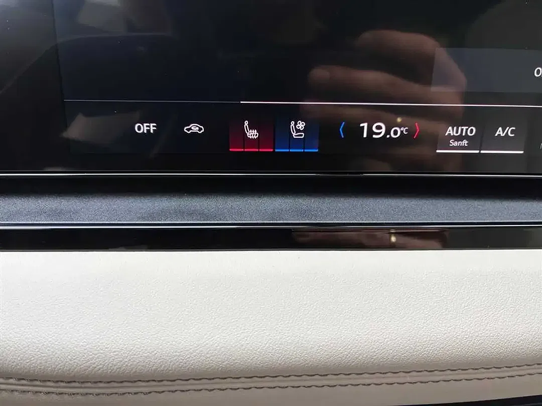 Audi Q6 e-tron - Thumbnail 24