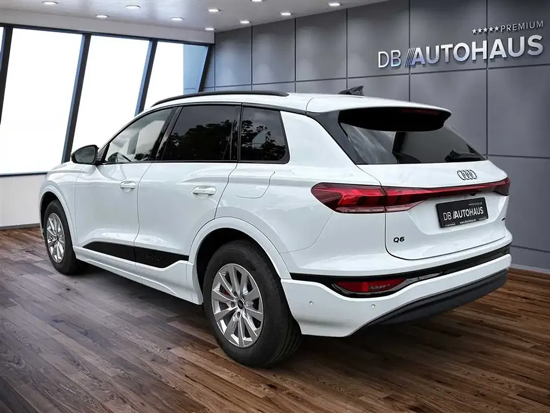 Audi Q6 e-tron - Thumbnail 6