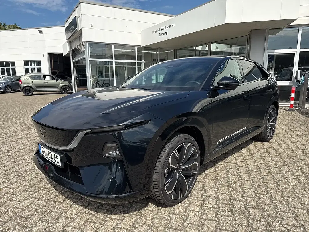 Mazda CX-6e EV Takumi - foto 1