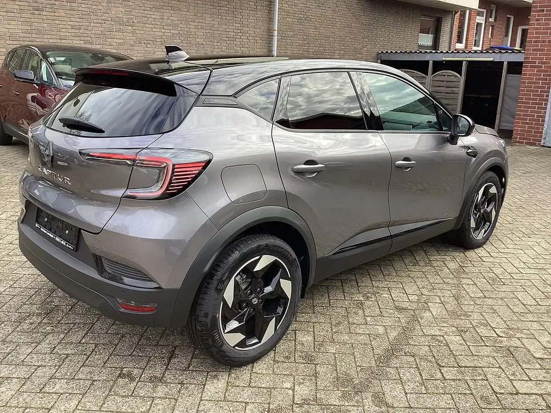 Renault Captur - Thumbnail 4