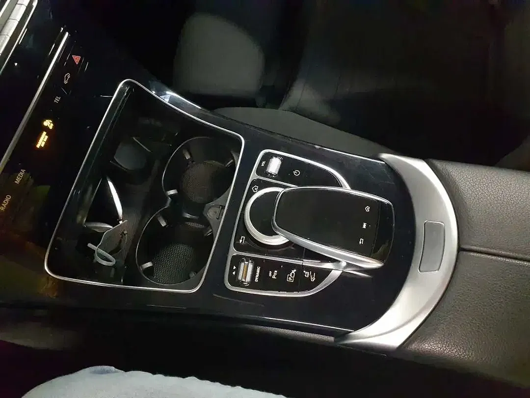 Mercedes-Benz C 300 - Thumbnail 14