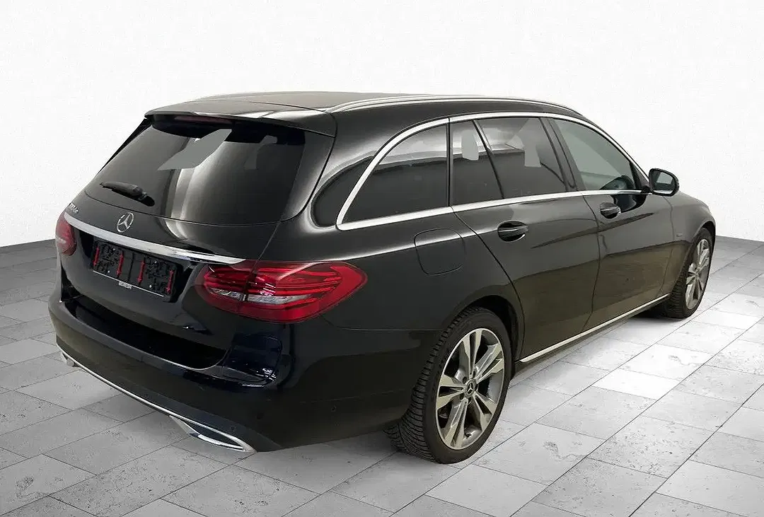 Mercedes-Benz C 300 - Thumbnail 3