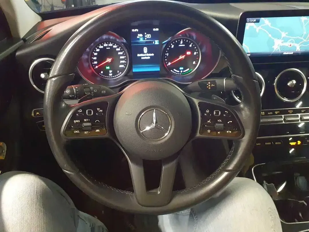 Mercedes-Benz C 300 - Thumbnail 9