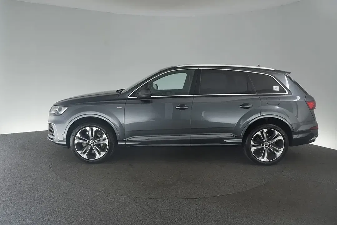 Audi Q7 - Thumbnail 5