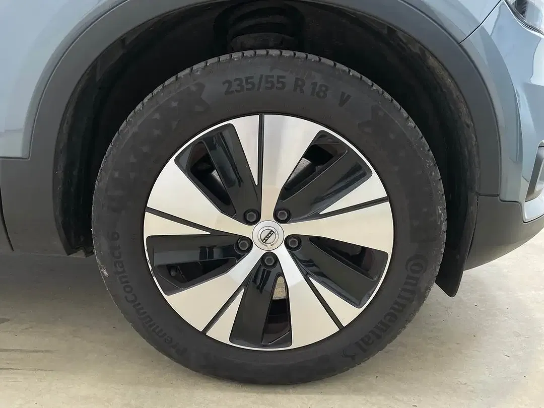 Volvo XC40 - Thumbnail 11