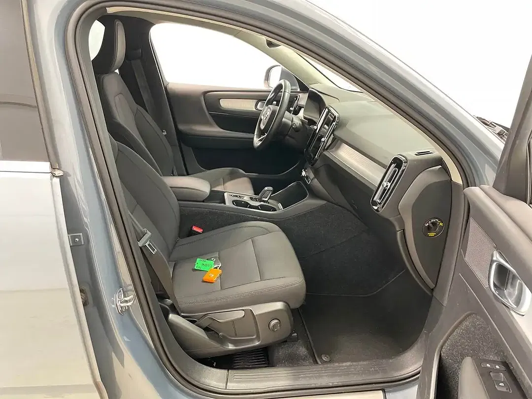 Volvo XC40 - Thumbnail 8