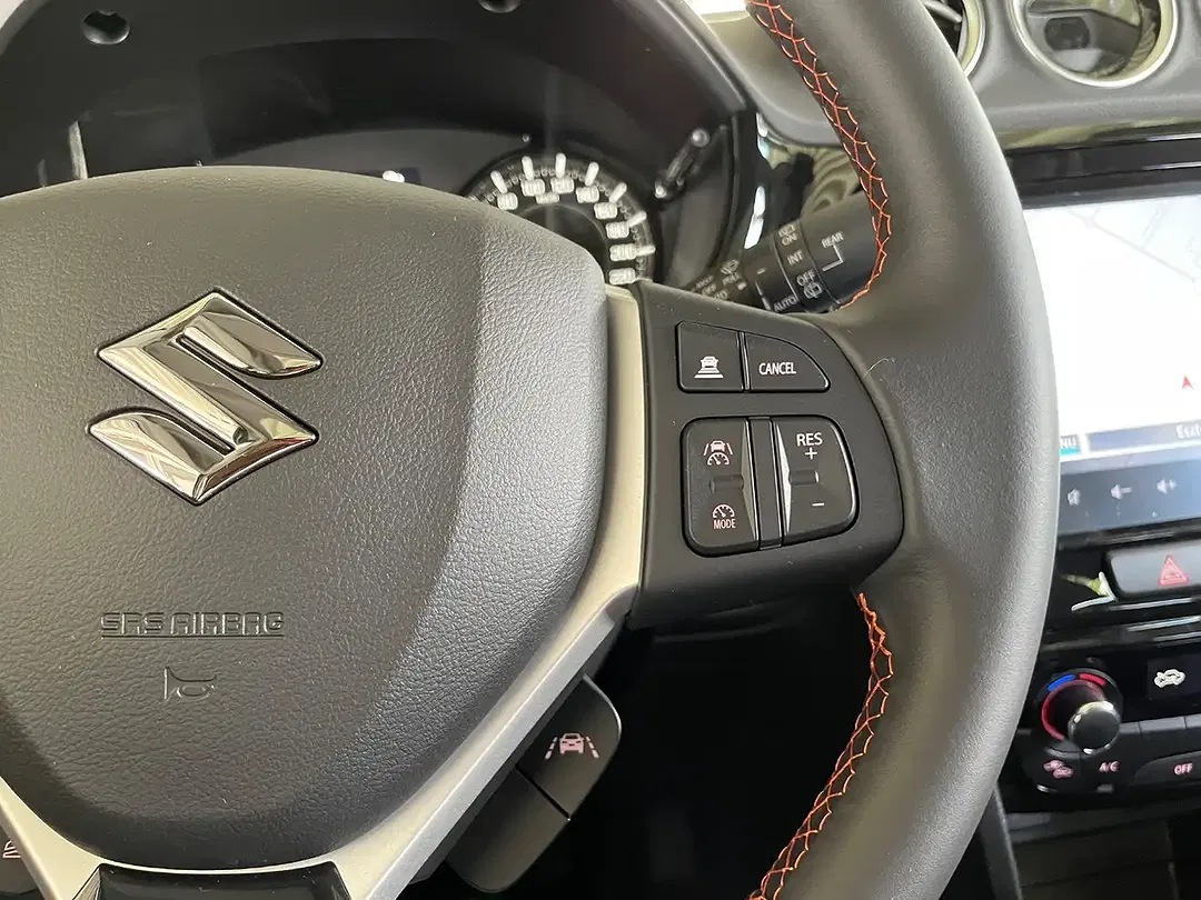 Suzuki Vitara - Thumbnail 15