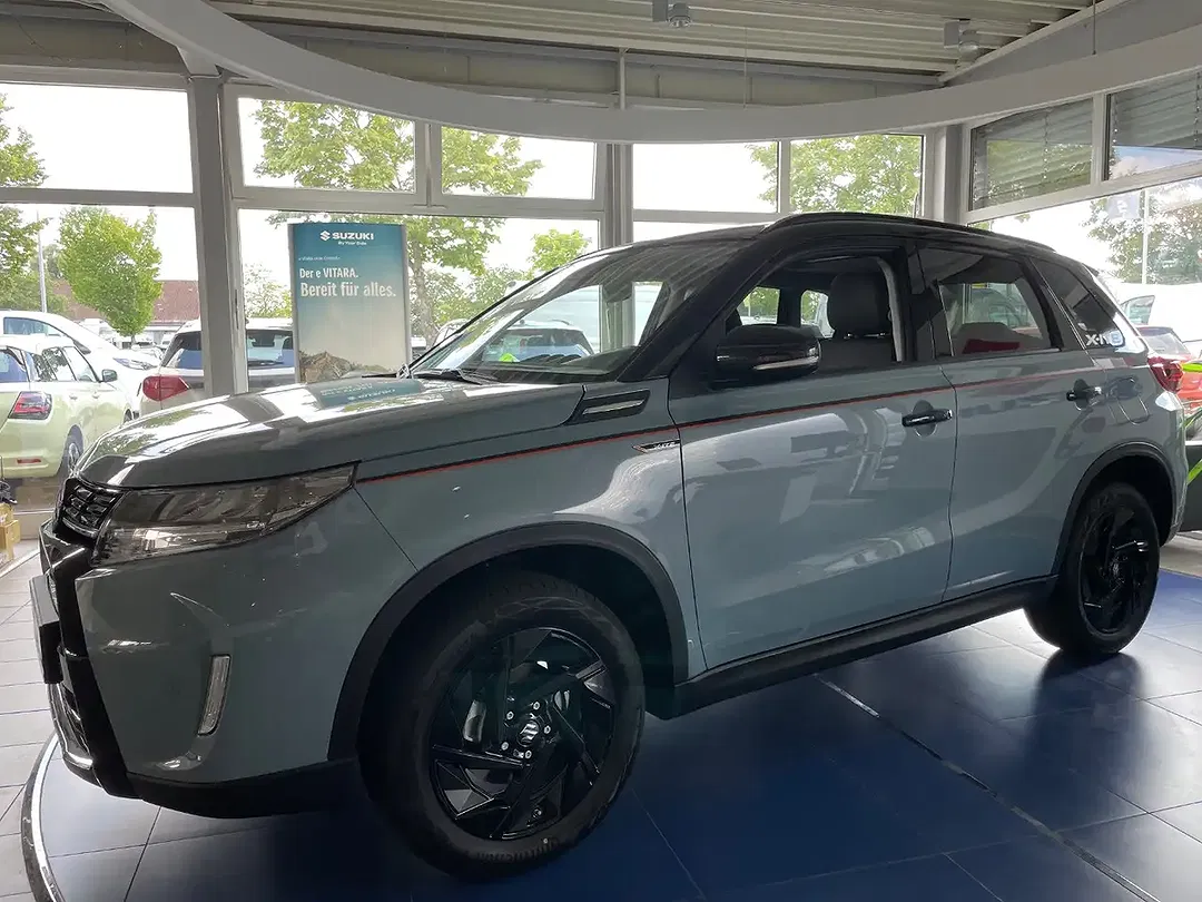 Suzuki Vitara - Thumbnail 3