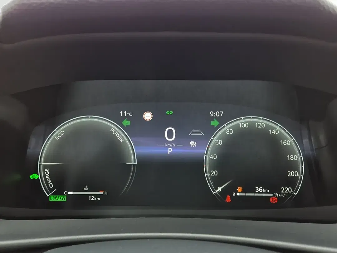 Toyota C-HR - Thumbnail 11