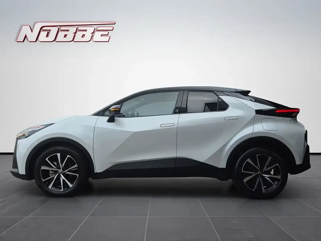 Toyota C-HR - Thumbnail 2