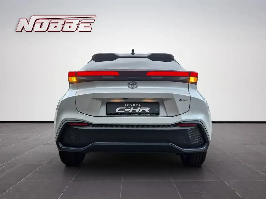 Toyota C-HR - Thumbnail 4