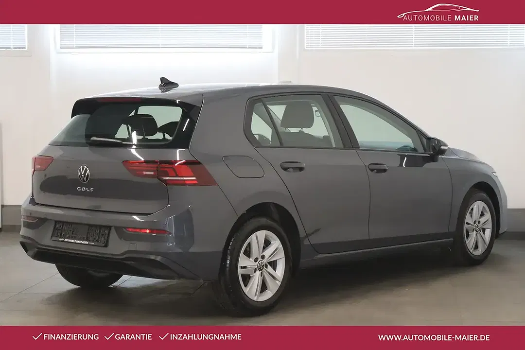 Volkswagen Golf - Thumbnail 2