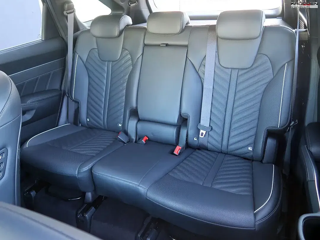 Kia Sorento - Thumbnail 5