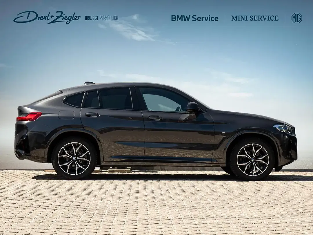 BMW X4 - Thumbnail 2