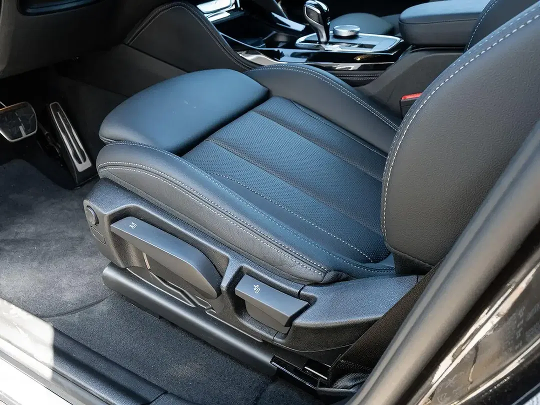 BMW X4 - Thumbnail 8