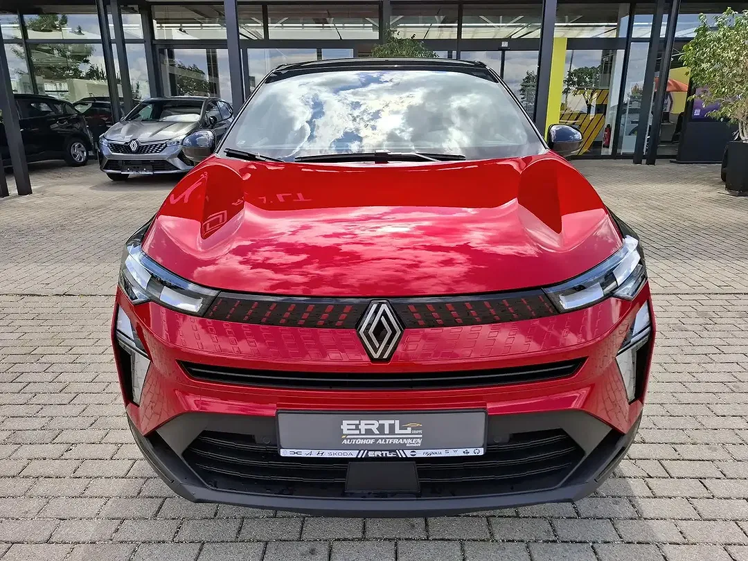 Renault Captur - Thumbnail 3