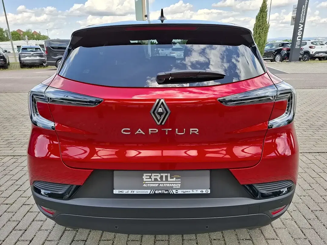 Renault Captur - Thumbnail 8