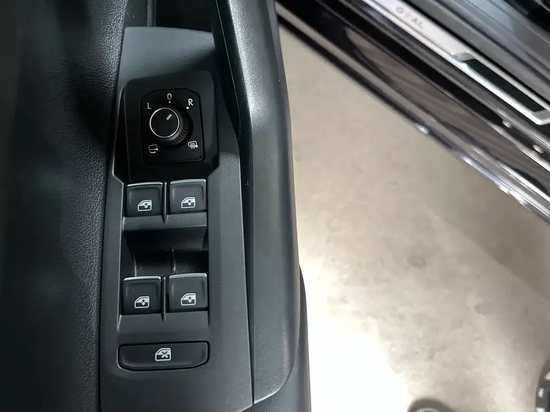 Volkswagen Polo - Thumbnail 10