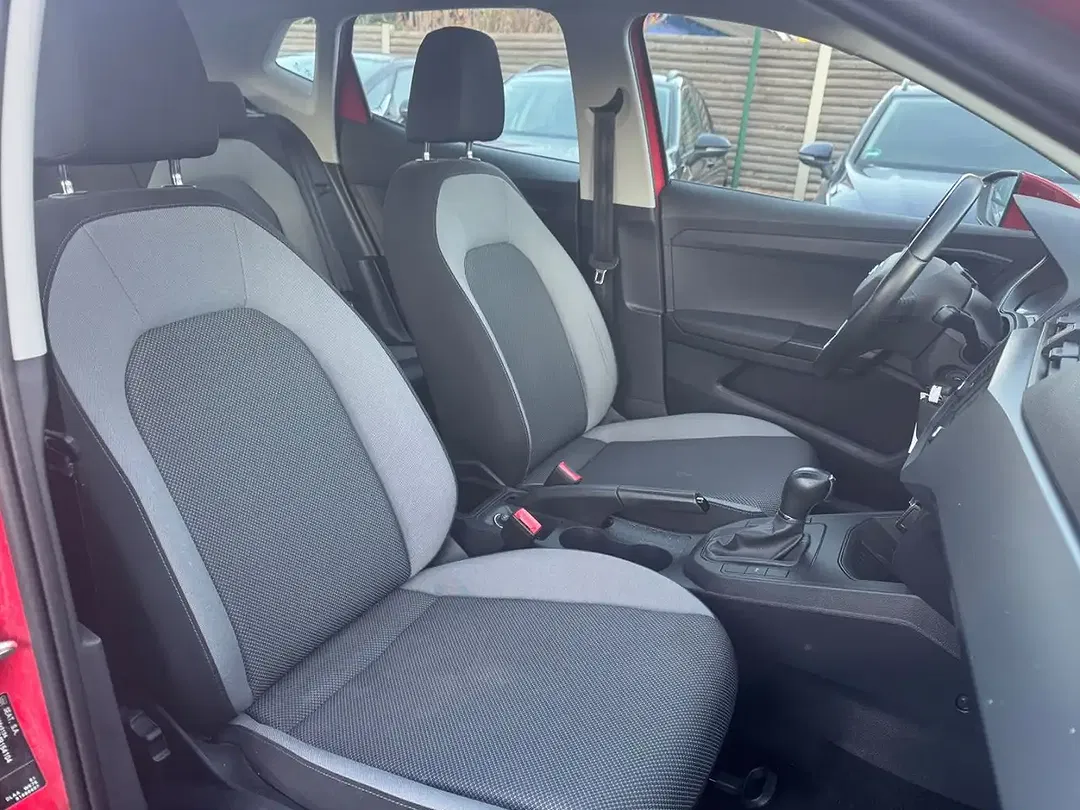 SEAT Ibiza - Thumbnail 13