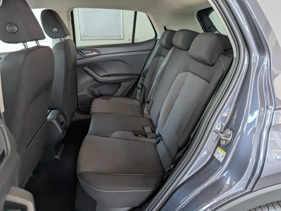 Volkswagen T-Cross - Thumbnail 11
