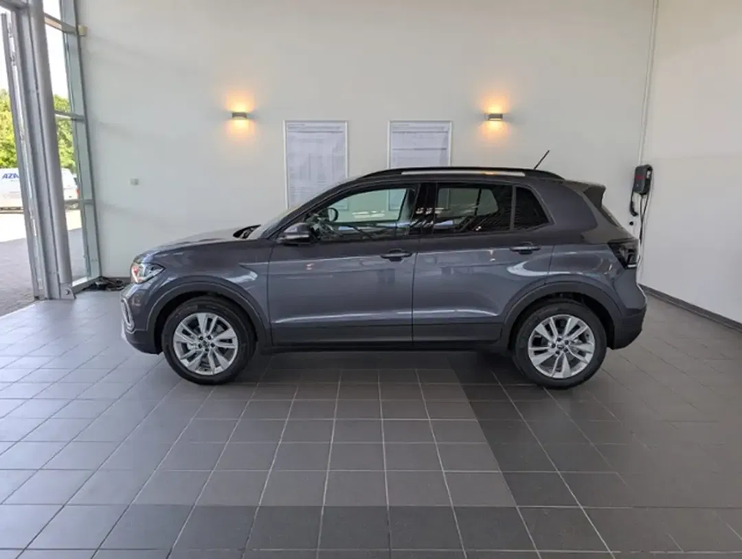 Volkswagen T-Cross - Thumbnail 6