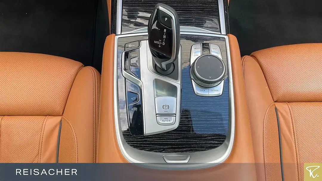 BMW 730 - Thumbnail 11
