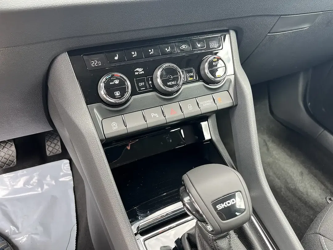 Skoda Karoq - Thumbnail 15