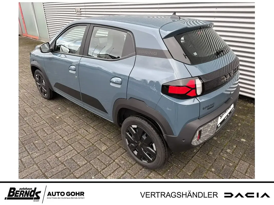Dacia Spring - Thumbnail 4