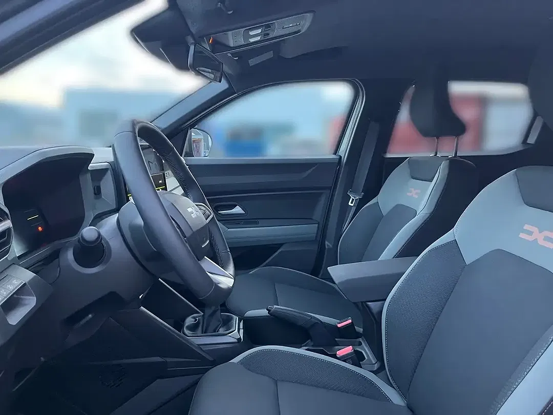 Dacia Duster - Thumbnail 8