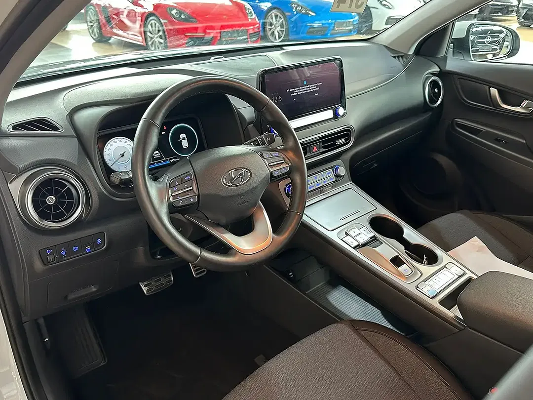 Hyundai KONA - Thumbnail 11
